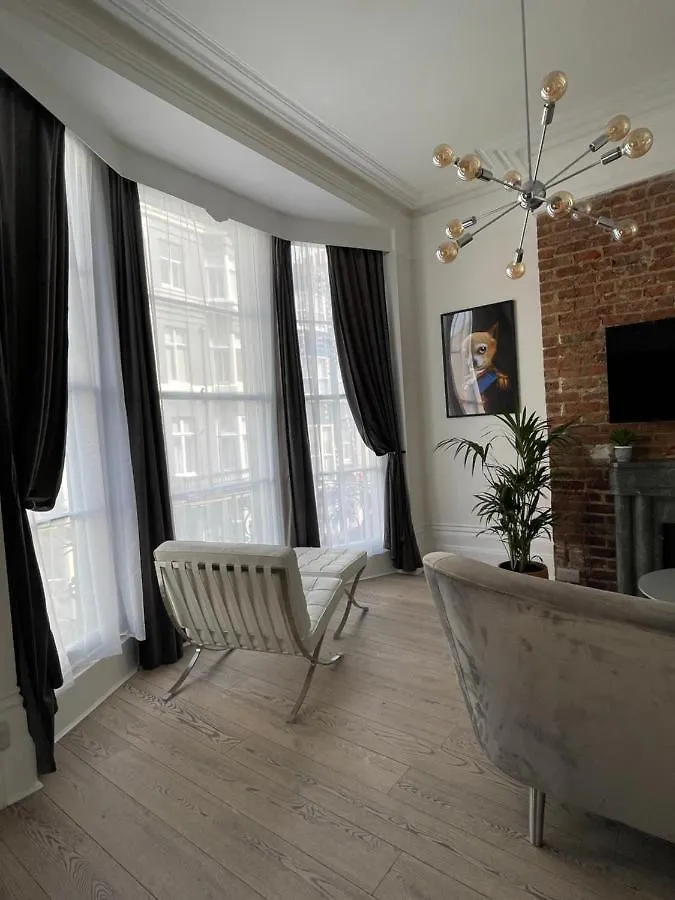 Salt Life Modern Apartment Hove