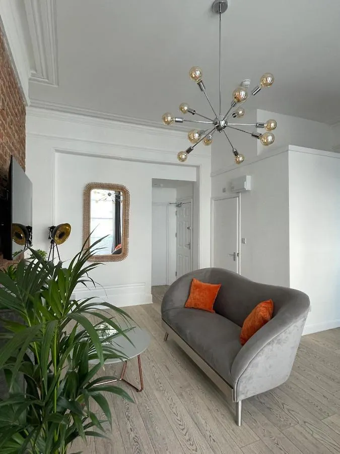 Salt Life Modern Apartment Hove