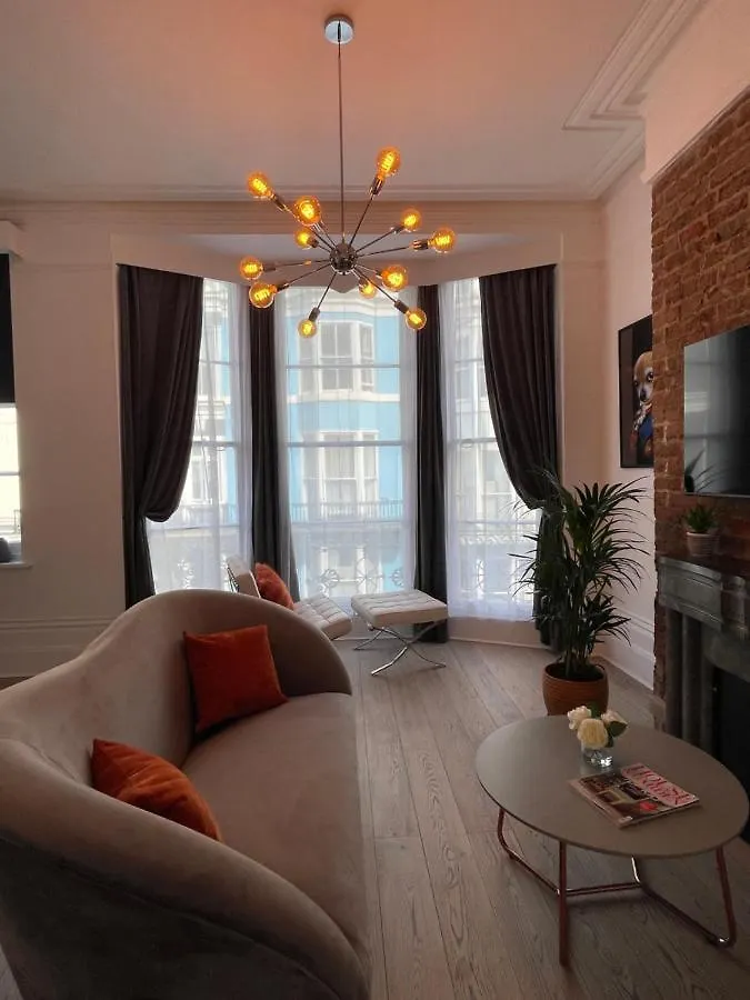 Salt Life Modern Apartment Hove 0*,  Regno Unito