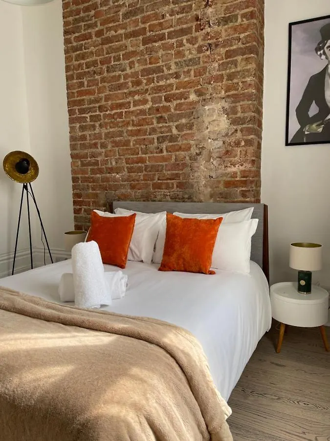 Salt Life Modern Apartment Hove